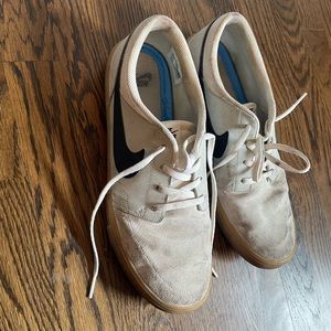 Men’s Nike SB shoes with a gum sole